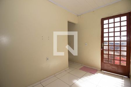Sala de casa para alugar com 1 quarto, 70m² em Qr 410, Brasília