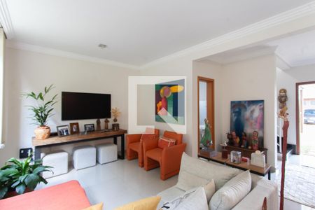 Sala de Estar de casa de condomínio à venda com 3 quartos, 140m² em Garças, Belo Horizonte