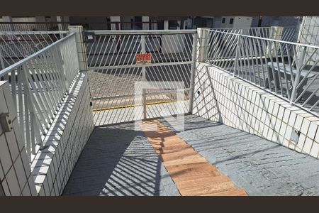 Rampa da garagem de apartamento para alugar com 2 quartos, 86m² em Aviação, Praia Grande