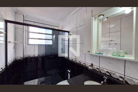 Apartamento para alugar com 86m², 2 quartos e 1 vaga Apartamento para alugar com 86m², 2 quartos e 1 vagaBanheiro social