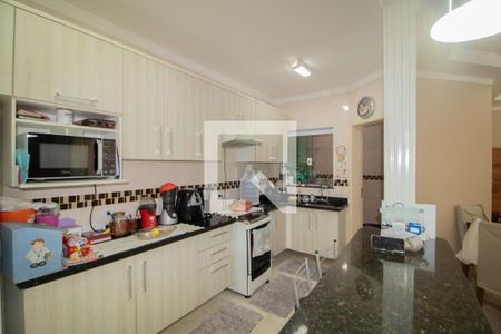 Cozinha  de casa de condomínio à venda com 3 quartos, 150m² em Vila Leonor, São Paulo
