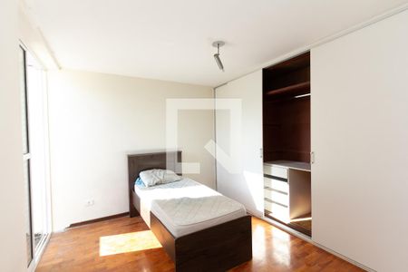 Quarto 2 de casa para alugar com 3 quartos, 158m² em Vila Olímpia, São Paulo