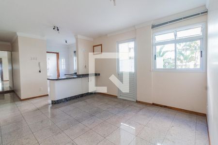 Sala de apartamento para alugar com 2 quartos, 99m² em Centro, Florianópolis