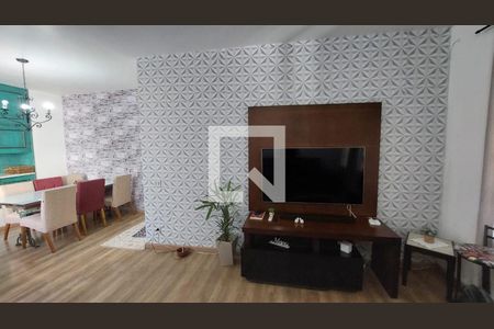 Casa à venda com 244m², 4 quartos e 2 vagassala