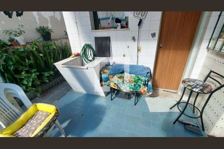 Casa à venda com 244m², 4 quartos e 2 vagasLavanderia