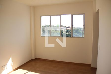 Sala de apartamento para alugar com 2 quartos, 42m² em Milionários, Belo Horizonte