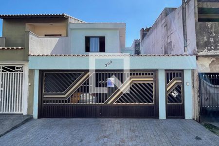Casa à venda com 223m², 3 quartos e 3 vagasFachada 