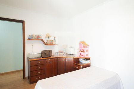 Casa à venda com 223m², 3 quartos e 3 vagasQuarto 2