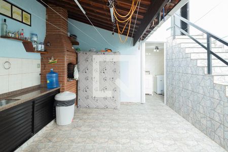 Casa à venda com 223m², 3 quartos e 3 vagasÁrea - Churrasqueira