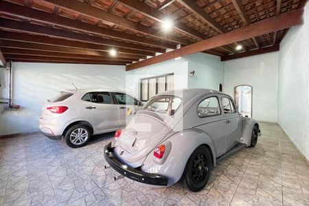 Casa à venda com 223m², 3 quartos e 3 vagasGaragem