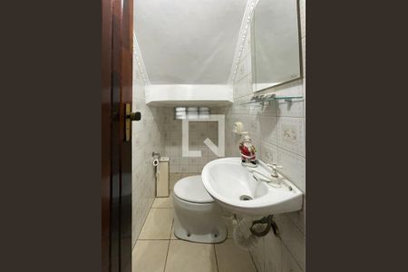 Casa à venda com 223m², 3 quartos e 3 vagasLavabo 