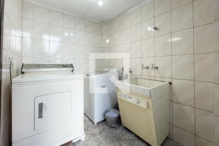 Casa à venda com 223m², 3 quartos e 3 vagasÁrea de Serviço