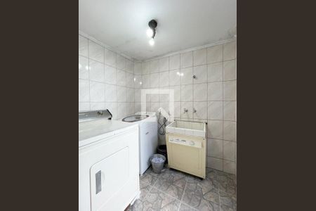 Casa à venda com 223m², 3 quartos e 3 vagasÁrea de Serviço