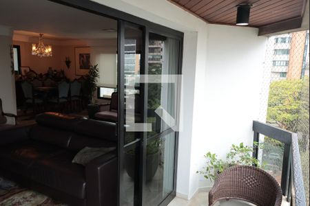 Varanda de apartamento à venda com 4 quartos, 169m² em Indianópolis, São Paulo