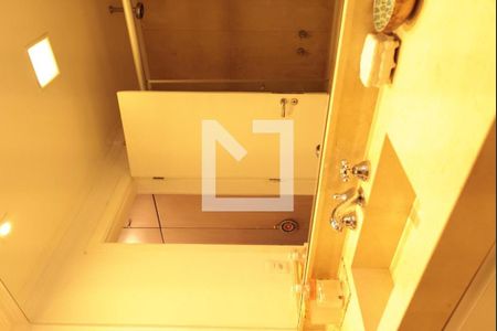 Apartamento à venda com 169m², 4 quartos e 3 vagasBanheiro da Suíte 2