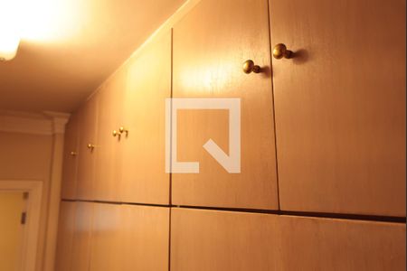 Apartamento à venda com 169m², 4 quartos e 3 vagasCloset da suíte 2