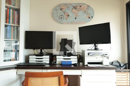 Apartamento à venda com 169m², 4 quartos e 3 vagasQuarto