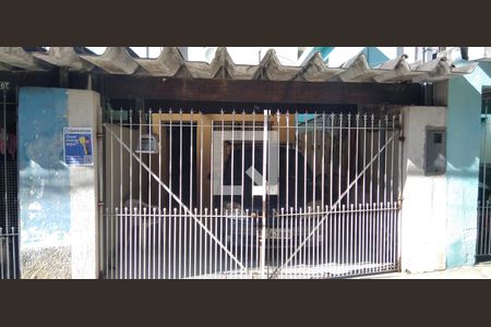 Casa à venda com 130m², 4 quartos e 2 vagas Casa à venda com 130m², 4 quartos e 2 vagasFachada