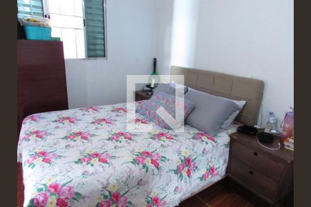 Casa à venda com 130m², 4 quartos e 2 vagasSuíte