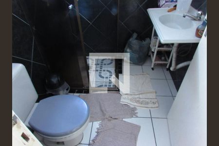 Casa à venda com 130m², 4 quartos e 2 vagasBanheiro