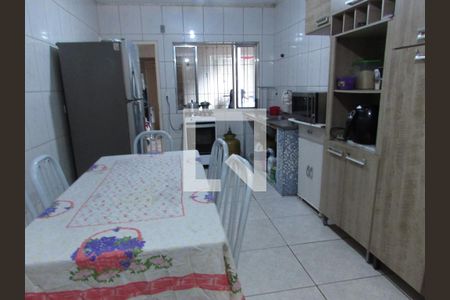 Casa à venda com 130m², 4 quartos e 2 vagasCozinha