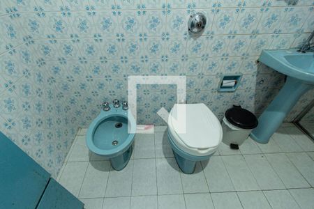 Casa para alugar com 236m², 3 quartos e 4 vagasBanheiro Social