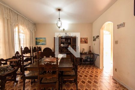 Sala de casa para alugar com 3 quartos, 236m² em Vila Trujillo, Sorocaba