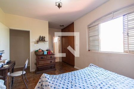 Casa para alugar com 236m², 3 quartos e 4 vagasSuíte