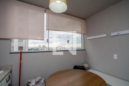 Varanda de apartamento para alugar com 2 quartos, 45m² em Vila das Bandeiras, Guarulhos