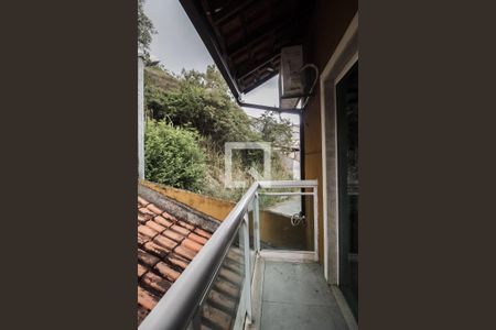 Casa de condomínio para alugar com 606m², 4 quartos e 2 vagasSuíte 3 - varanda 