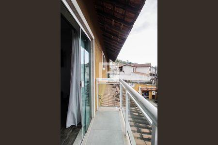 Casa de condomínio para alugar com 606m², 4 quartos e 2 vagasSuíte 4 - varanda 