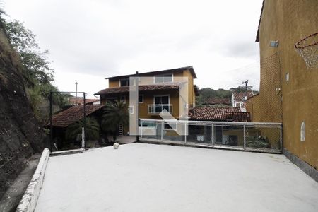 Casa de condomínio para alugar com 606m², 4 quartos e 2 vagasQuintal - quadra 