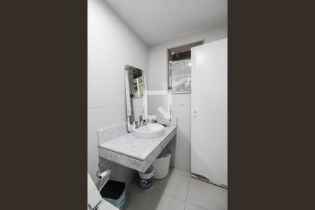 Casa de condomínio para alugar com 606m², 4 quartos e 2 vagasBanheiro da Suíte 3