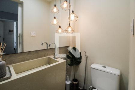 Casa de condomínio para alugar com 606m², 4 quartos e 2 vagasLavabo 