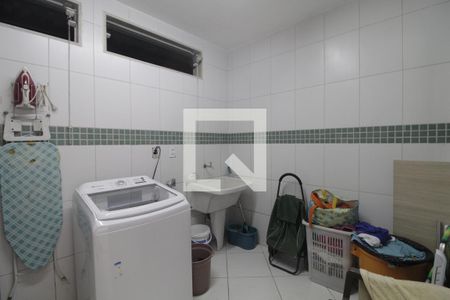 Casa de condomínio para alugar com 606m², 4 quartos e 2 vagasÁrea de Serviço