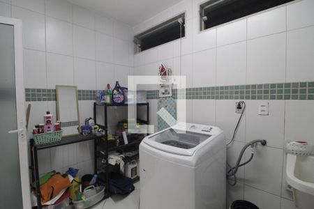 Casa de condomínio para alugar com 606m², 4 quartos e 2 vagasÁrea de Serviço