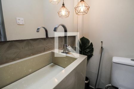 Casa de condomínio para alugar com 606m², 4 quartos e 2 vagasLavabo