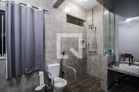 Casa de condomínio para alugar com 606m², 4 quartos e 2 vagasBanheiro Social