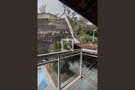 Casa de condomínio para alugar com 606m², 4 quartos e 2 vagasSuíte 2 - varanda 