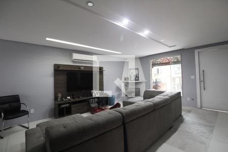 Sala de casa de condomínio para alugar com 4 quartos, 606m² em Anil, Rio de Janeiro
