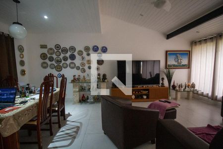 Apartamento à venda com 320m², 4 quartos e 2 vagasSala