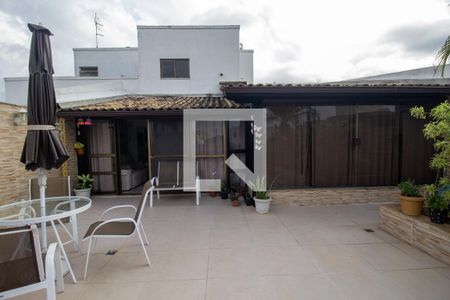 Apartamento à venda com 320m², 4 quartos e 2 vagasVaranda