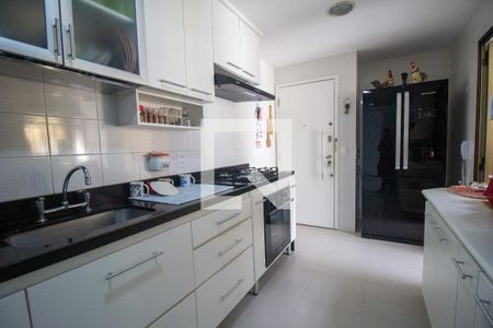 Apartamento à venda com 320m², 4 quartos e 2 vagasCozinha