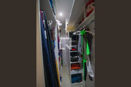 Apartamento à venda com 320m², 4 quartos e 2 vagasCloset 2 da Suíte 2