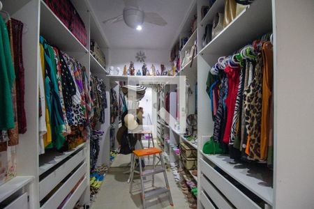 Apartamento à venda com 320m², 4 quartos e 2 vagasCloset da Suíte 2