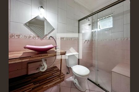 Casa de condomínio para alugar com 128m², 3 quartos e 2 vagasBanheiro Suíte