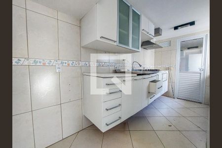 Cozinha de casa de condomínio à venda com 3 quartos, 128m² em Jardim São Luís, São Paulo
