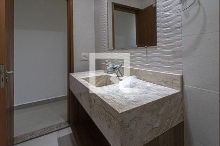 lavabo_3 de casa à venda com 3 quartos, 260m² em Parque Bristol, São Paulo