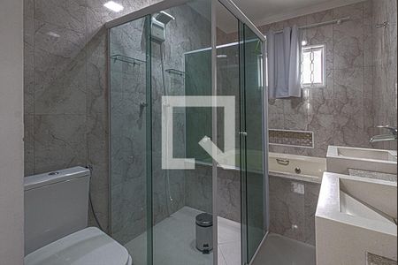 Casa à venda com 260m², 3 quartos e 2 vagasbanheiro na suíte