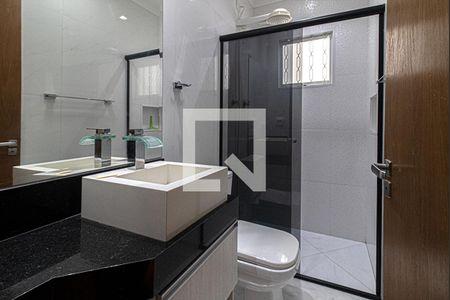 Casa à venda com 260m², 3 quartos e 2 vagasBanheiro Social